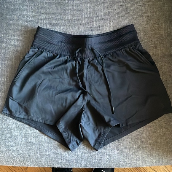 Women's The North Face Aphrodite Motion Shorts - Picture 6 of 7